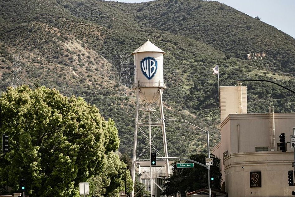 Fusão entre Warner Bros. Discovery e Paramount Skydance recebe aval dos acionistas para 2026