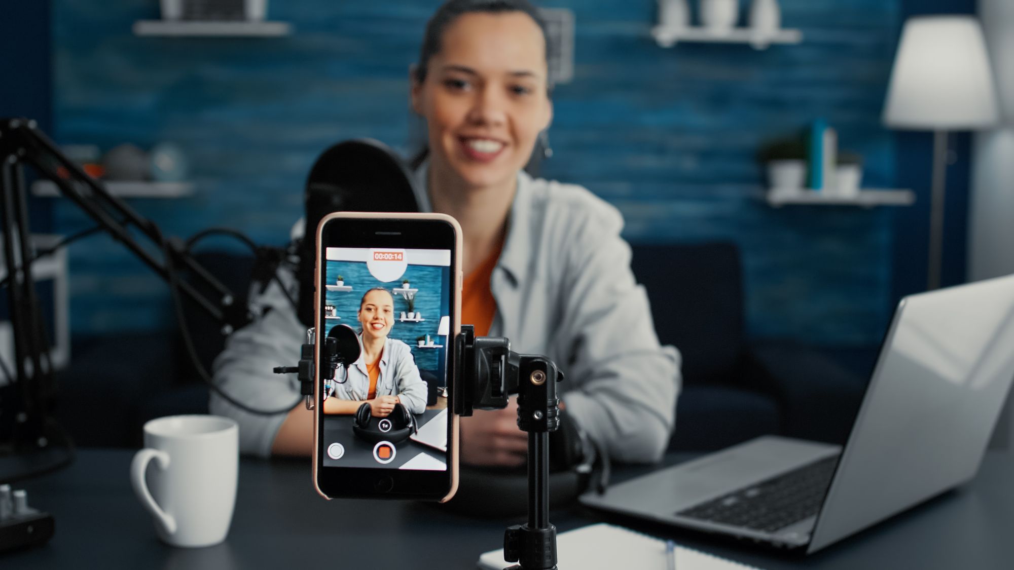 Conar lança novas diretrizes para influenciadores digitais e publicidade com IA