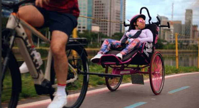 Caloi lança campanha que celebra o ciclismo como experiência universal